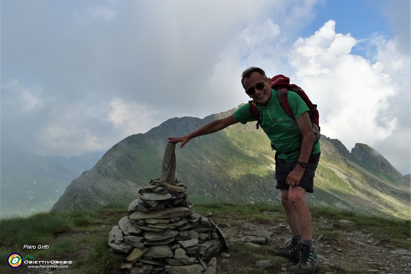 34 In vetta a Cima Lemma (2348 m), Pizzo Scala ( 2427 m) alle mie spalle.JPG